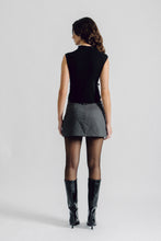 Cargar imagen en el visor de la galería, OLIVIA KNIT TOP - BLACK
